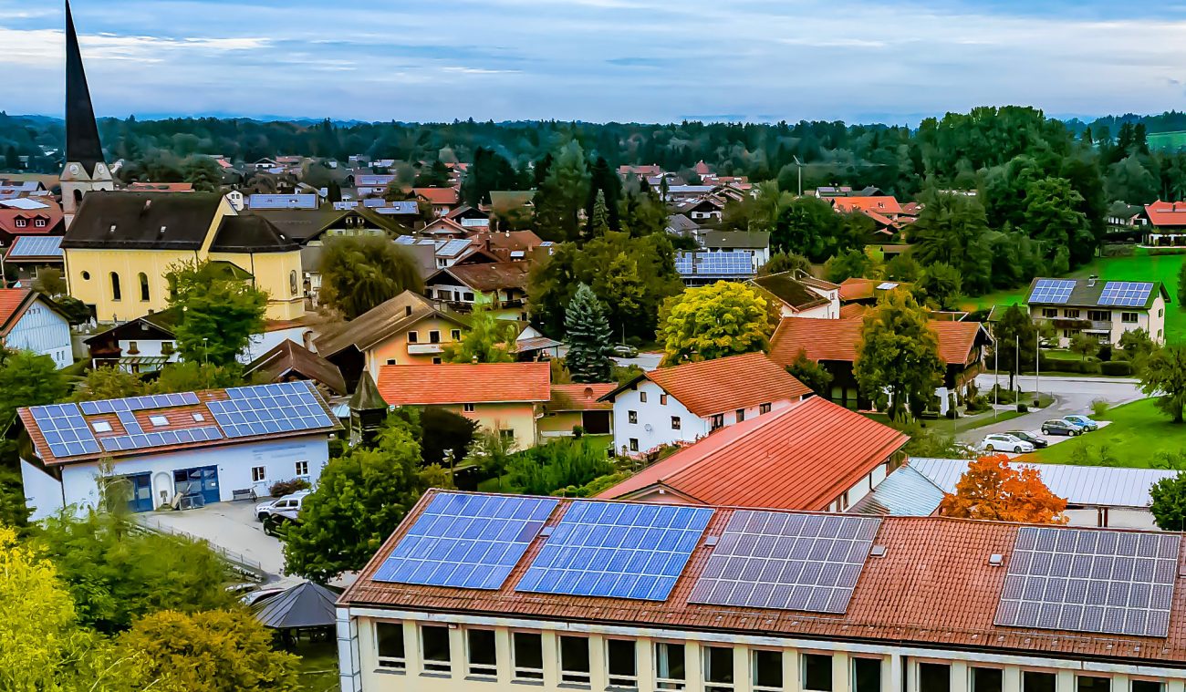 Photovoltaik auf den Dächern in Kirchanschöring